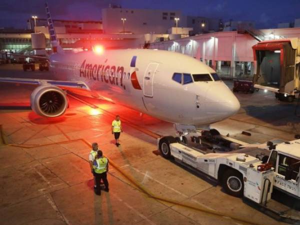 La medida se toma por 'precaución', pese a que no hay 'evidencia' ni 'reportes de anomalías' en ninguna fase de vuelo de estos modelos de avión en Panamá. (Foto: AFP)