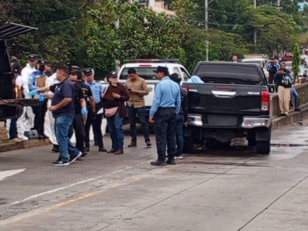 El cuerpo del portavoz del Ministerio Público quedó al interior del vehículo y falleció tras impactar fuertemente contra una estructura de concreto a inmediaciones del Infop del bulevar Centroamérica en la capital.