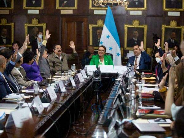 La reunión de gabinete ampliado se desarrollará este sábado a la 1:00 PM en Casa Presidencial y se evaluará a los funcionarios.