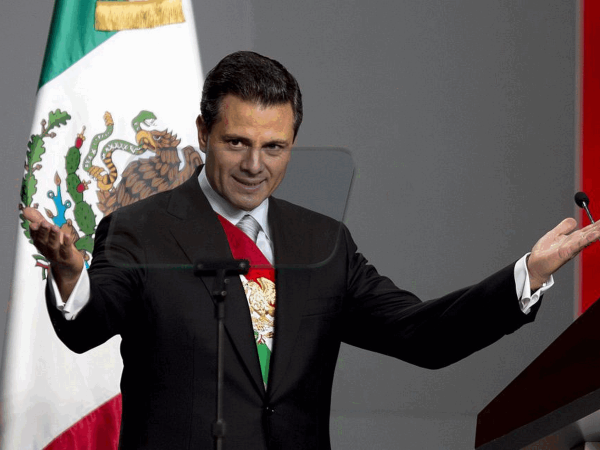 Enrique Peña Nieto tras asumir la presidencia de México, en 2012.