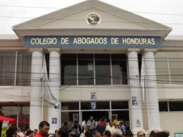 El Colegio de Abogados pidió esclarecer las muertes de más de 135 profesionales del derecho.