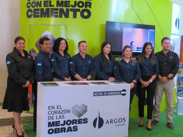 <i>Por segunda vez Cementos Argos y la CHICO realizan el Congreso de Vivienda.</i>