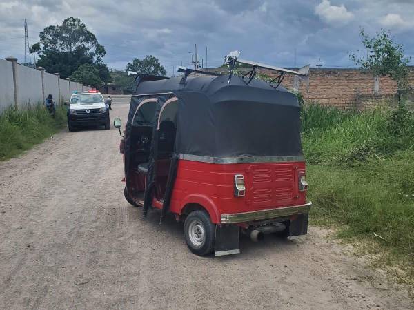 Los sicarios se hicieron pasar por clientes y llamaron a la víctima para que los transportara en su unidad. Cuando iba en camino, lo interceptaron y abrieron fuego en su contra, dejándolo mal herido y posteriormente después de tratar de huir, falleció.