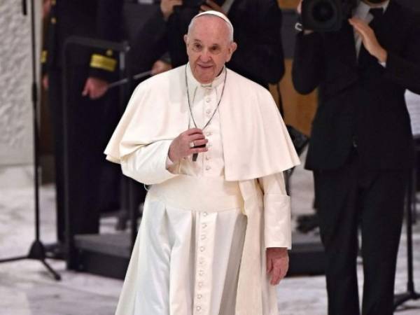 'Querido hermano te agradezco la camiseta que me mandaste y la dedicación, siempre con tu sencillez'. FOTO: AFP