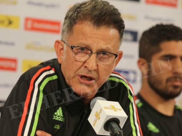 Juan Carlos Osorio en conferencia de prensa previo al duelo de cuartos de final ante Honduras (Foto: Ronal Aceituno/OPSA)