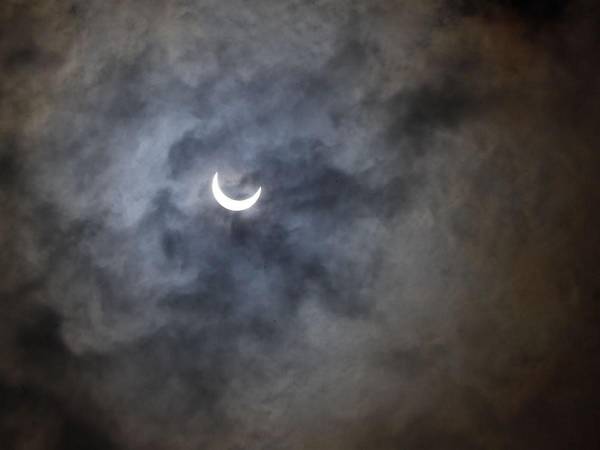 A continuación las imágenes más impresionantes del eclipse anular.