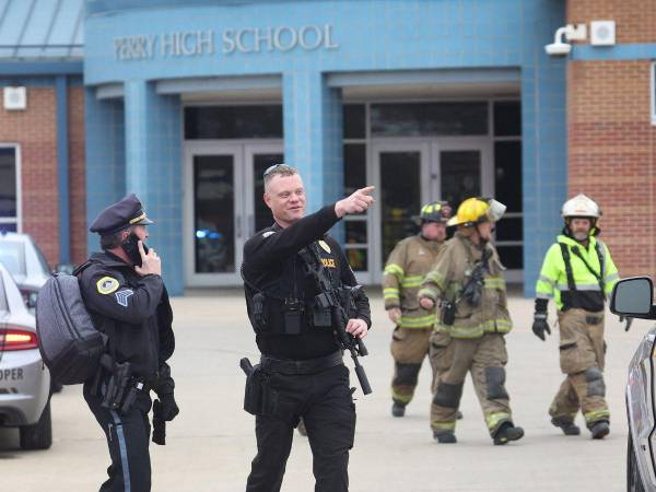 Un hombre llegó a las 7:37 de la mañana de este jueves a una escuela secundaria y comenzó un tiroteo que ya deja varias personas heridas. Esto es lo que se sabe sobre este nuevo tiroteo en una escuela de Estados Unidos.