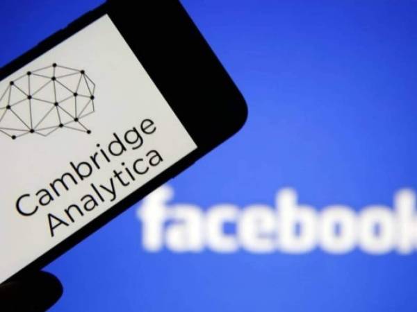 La red social ha admitido que Cambridge Analytica -una asesoría política que dirigió la campaña digital de Trump en 2016- utilizó una aplicación para recolectar informaciones privadas de 87 millones de usuarios sin su conocimiento.