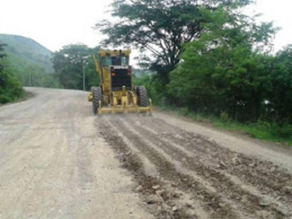 Varias zonas de la carretera del sur han sido bacheadas.