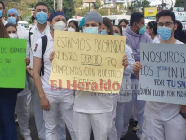 Ante esa situación, el secretario de Salud, José Manuel Matheu, explicó que están trabajando por resolver.