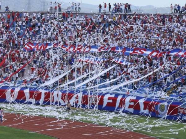 Olimpia recibirá a Real España en el Estadio Nacional de Tegucigalpa.