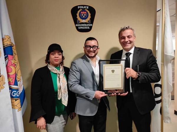 El reconocimiento como ciudadano distinguido es el máximo galardón entregado por la policía de Longueuil, Quebec.