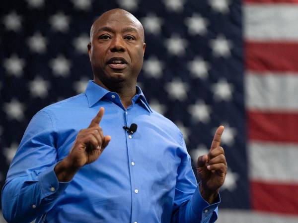 El senador Tim Scott anunció su candidatura a la nominación presidencial republicana de 2024 en un evento de campaña el 22 de mayo de 2023 en North Charleston, Carolina del Sur.