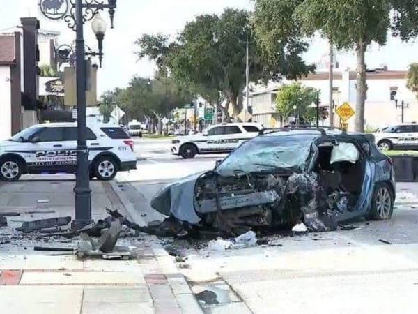 La Policía informó que el accidente ocurrió alrededor de las 5:40 de la mañana y que Cheniel Capone era el único ocupante del vehículo.