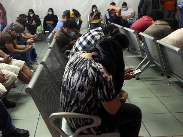 Muchos pacientes están llegando a los centros asistenciales.