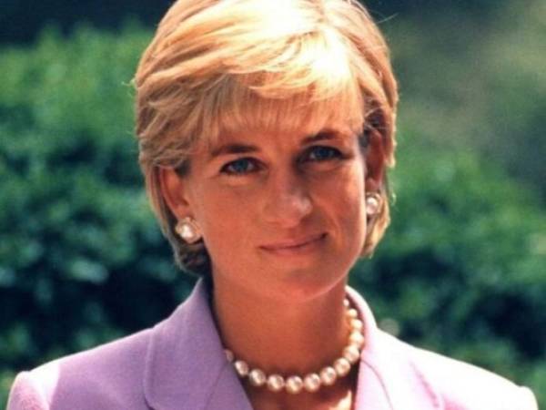 La princesa Diana iba junto a su novio y chofer en el momento del accidente. todos murieron en el trágico choque. Foto: Wikipedia