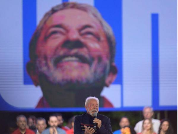 El ex-presidente Lula da Silva dirigió las riendas del país brasileño, desde enero de 2003 hasta diciembre de 2010, el candidato busca convertirse nuevamente en la cabeza de esa nación sudamericana.