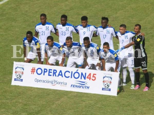 La Selección Nacional de Honduras contra Canadá por el pase a la hexagonal rumbo a Rusia 2018/ EL HERALDO