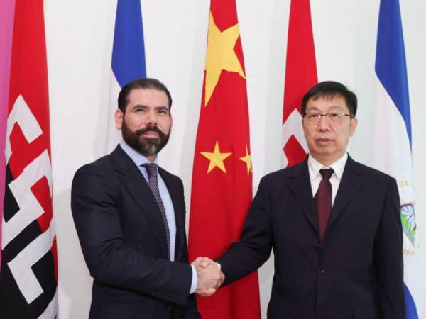 Chen Xi es un diplomático con 36 años de carrera, de los cuales más de la mitad, dijo, trabajó en América Latina y el Caribe. Fue embajador en Cuba hasta junio de 2021.