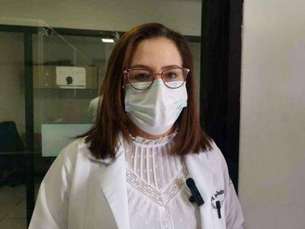 La doctora Codina al salir de poner la denuncia en el Conadeh.