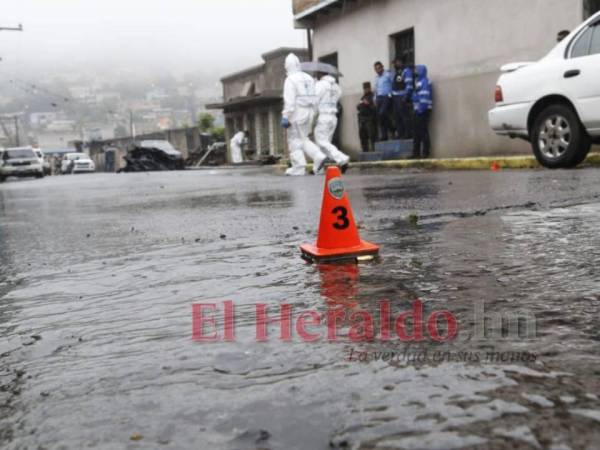 Edwin Josué Andino, productor del canal La Tribuna TV (LTV), fue asesinado el lunes en Tegucigalpa junto a su padre, quien fue encontrado muerto en otro sector de la ciudad.