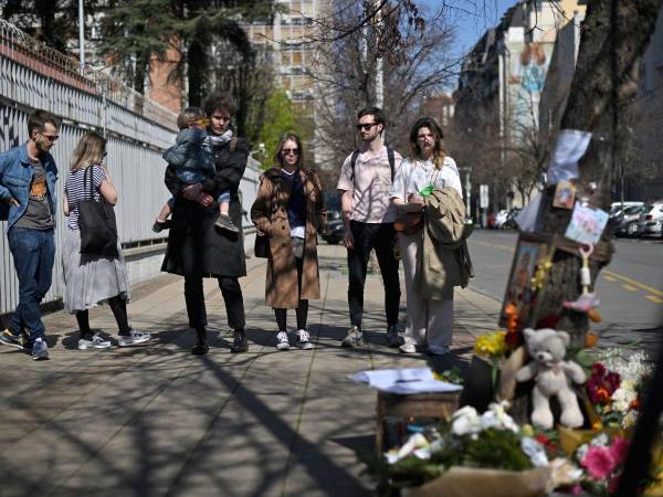 Al menos 133 personas murieron en el ataque del viernes a una sala de conciertos en Moscú, reivindicado por el grupo yihadista Estado Islámico, indicaron este sábado las autoridades rusas en un nuevo balance.