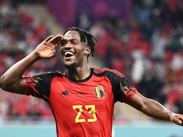 Michy Batshuayi le dio el triunfo a una Bélgica que sufrió más de la cuenta contra una aguerrida Canadá.