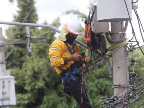 Los racionamientos de energía continúan en el país por las fallas en la red de transmisión de la ENEE.