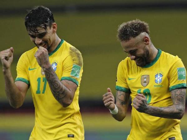 Lucas Paquetá sufrió una lesión en la clavícula derecha en el partido ante el Southampton en la Premier League.