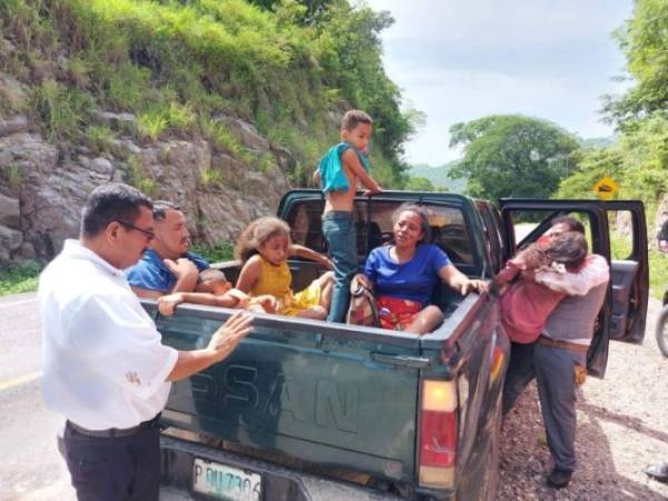 Entre los heridos se encuentran niños, mujeres y hombres adultos, quienes regresaban de las bodas gratis que celebraban las autoridades edilicias en El Corpus.