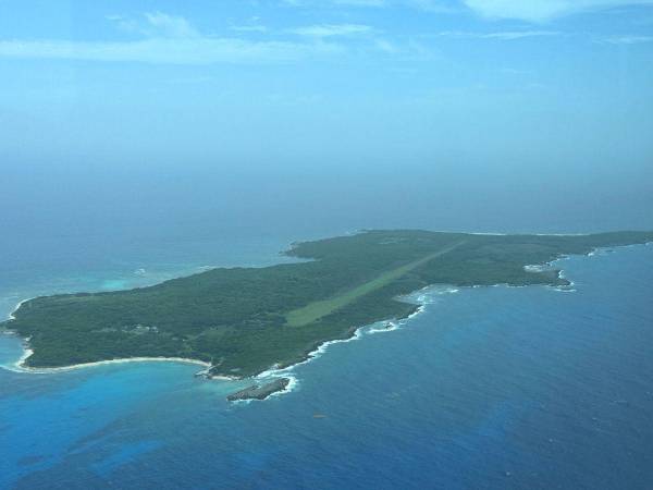 El gobierno de Honduras se aferra a que al decreto presidencial que blindaba Islas del Cisne nunca fue publicado en La Gaceta. Ambientalistas advierten que se destruirá el ecosistema.