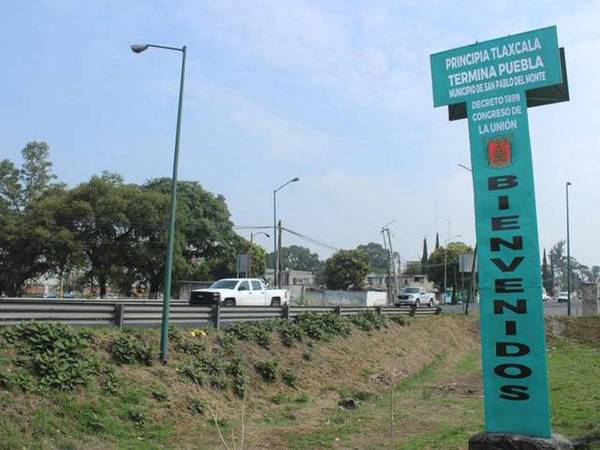 El grupo se encuentra en un albergue ubicado en San Juan de Tlaxcala, México, en donde esperan para ser deportados.