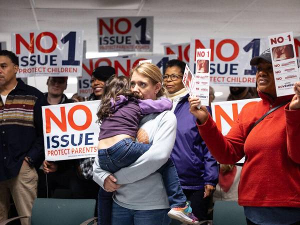 Quienes se oponen al aborto, como la coalición Protect Women Ohio, califican la enmienda de “extrema”.