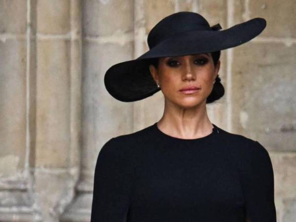 El esposo de Meghan Markle, el príncipe Harry, denunció que la exactriz era víctima de racismo.