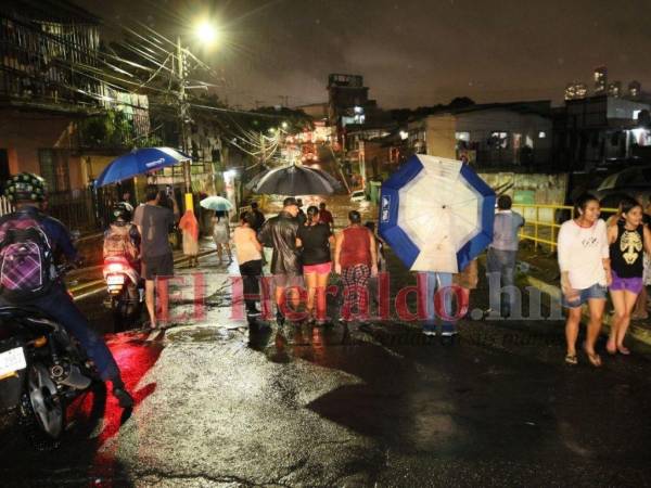 Por las próximas 48 horas, Copeco declaró alerta amarilla para Francisco Morazán, mientrás otros tres departamentos continuarán con alerta verde.