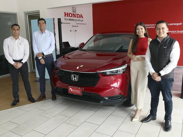 Ejecutivos de Excel, en el lanzamiento de la nueva Honda HR-V, una camioneta con mucho estilo, deportividad y eficiencia.