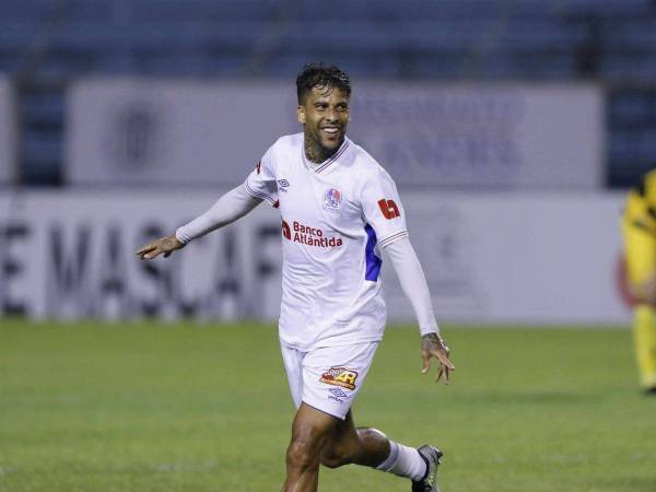 Gabriel Araújo apareció para darle el triunfo a Olimpia cuando parecía que nos íbamos a ir sin goles.