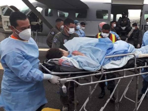 Tras la explosión, los hermanos fueron trasladados hasta Tegucigalpa a bordo de una aeronave de la Fuerza Aérea Hondureña.