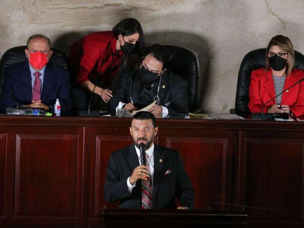 Llegada la nómina final al Congreso Nacional, solo la bancada de Libre se reunió para empezar a proponer piezas para la composición del nuevo Ministerio Público.