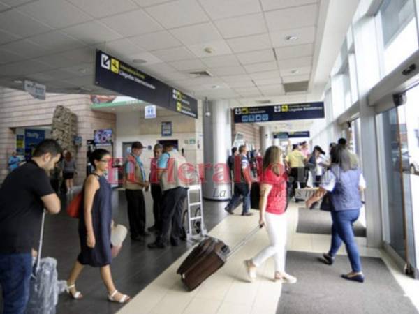 Ambiente en el Aeropuerto Internacional Toncontín en Tegucigalpa. Foto EL HERALDO