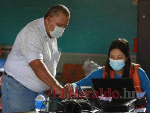 El RNP instaló dos brigadas de enrolamiento en la capital: una en la UPNFM y otra en un nuevo edificio por Palmira. Foto: El Heraldo