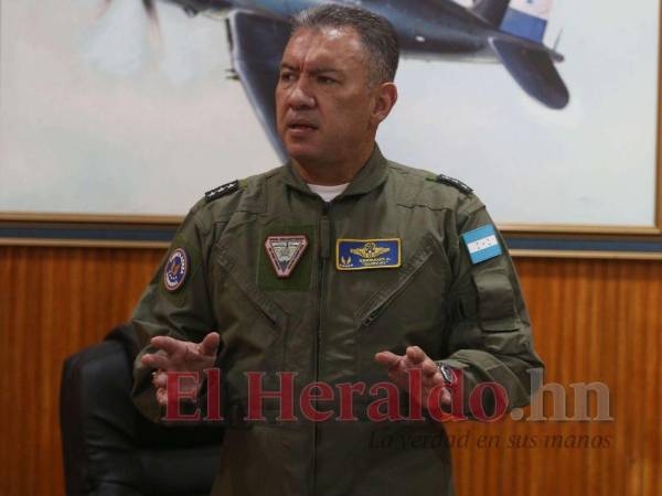 El comandante de la FAH, coronel de aviación Francisco Javier Serrano, reconoció que las aeronaves se han ido deteriorando y ahora la inversión que se debe hacer es millonaria.