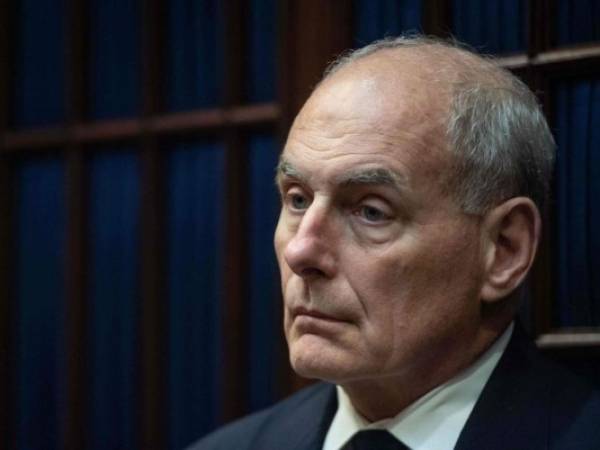 Kelly, exgeneral de la marina que dirigió el comando militar responsable de América Latina, fue secretario de Seguridad Nacional de Trump antes de convertirse en jefe de gabinete de la Casa Blanca en julio de 2017. Foto: AFP