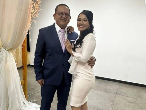 Gustavo Sánchez junto a su esposa Melba Ortez.