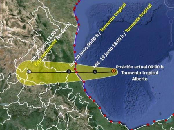 Alberto es una gran tormenta tropical que se extiende hasta 665 kilómetros al norte de su centro, provocando alertas para la costa de Texas, EUA.