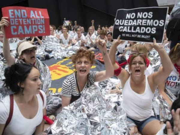 Los centros de detención para migrantes fueron creados obedeciendo a la política 'Tolerancia cero' aprobada por el presidente de Estados Unidos, Donald Trump. Foto: AP