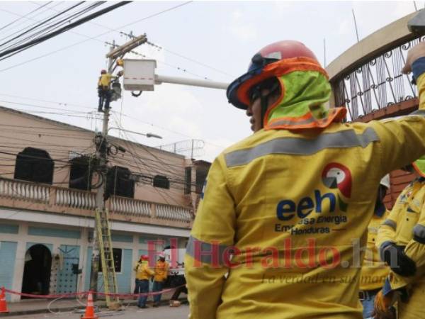 La EEH ha incumplido con la meta de reducir en 13% las pérdidas al cuarto año de operación. La ENEE tampoco ha pagado los 15 millones de dólares a EEH, solo 10.5 millones. Tampoco hicieron las inversiones.