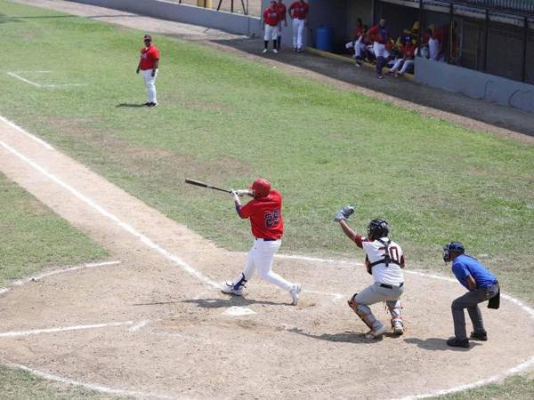 El juego se disputó en el diamante del Complejo del Olímpico Metropolitano.