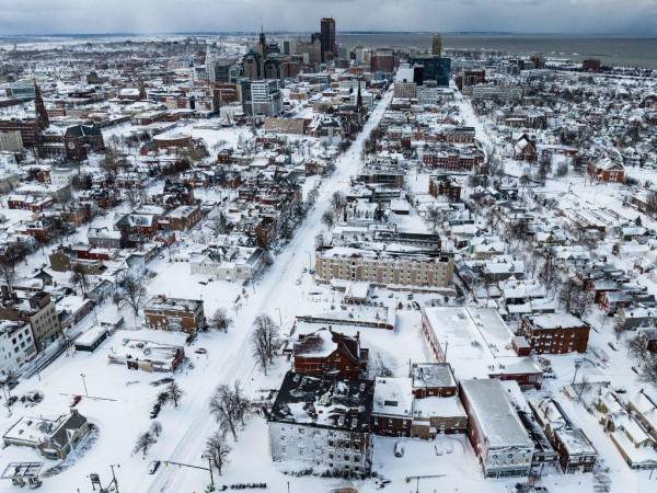 Se pronosticó un respiro de temperaturas más cálidas de alrededor de 10º C para el próximo fin de semana, sin embargo advierten que la nieve seguirá.