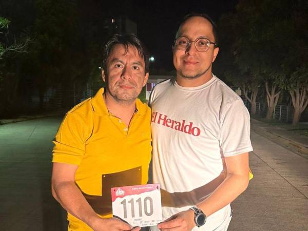 Con el número 1110, Nelson Alvarado fue el primero de los 1,300 competidores que este domingo demostrarán sus destrezas ciclísticas en la capital.